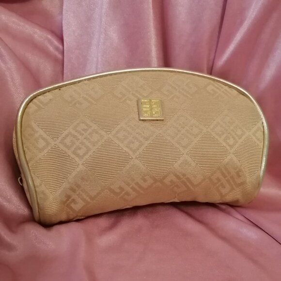 Set of 2 Vintage Givenchy Travel/Cosmetics Bags - Picture 7 of 15